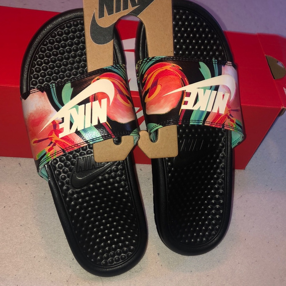 Nike slides